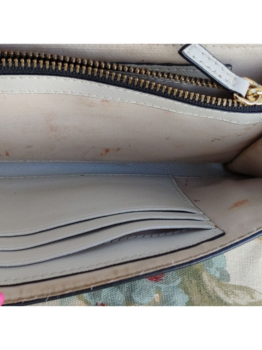 Marc Jacobs Tan and Brown Saffiano Leather Fold Clutch Wallet - Picture 12 of 17